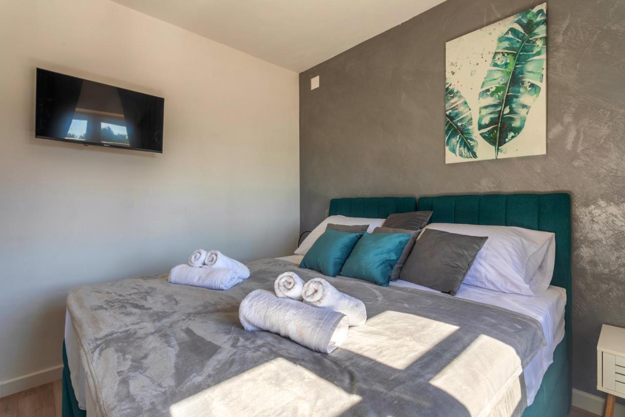 Teona Luxury Apartment With Jacuzzi And Terrace Sea View Sali  Kültér fotó