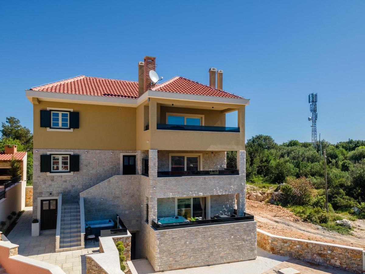 Teona Luxury Apartment With Jacuzzi And Terrace Sea View Sali  Kültér fotó